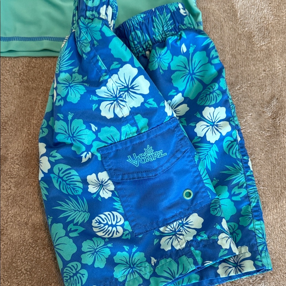 Kids Blue and Teal Rashguard Set with Van Design - Picture 4 of 7